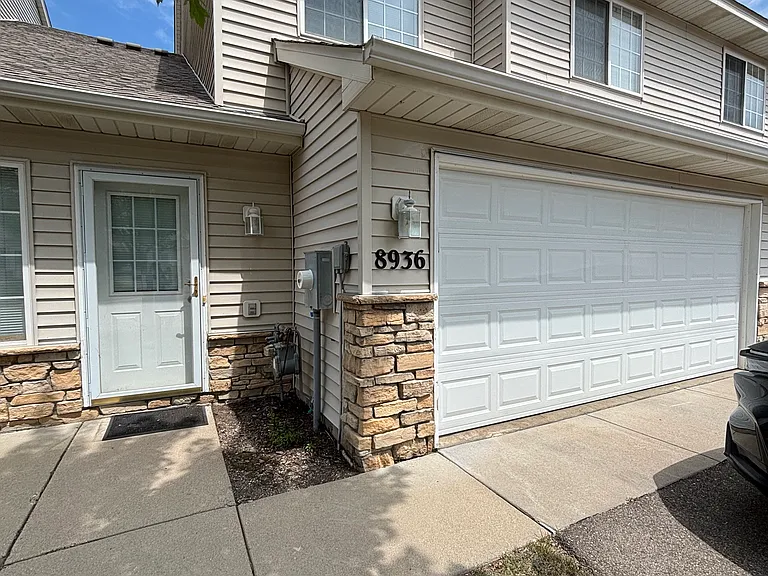 8936 Pheasant Ln — Photo 1