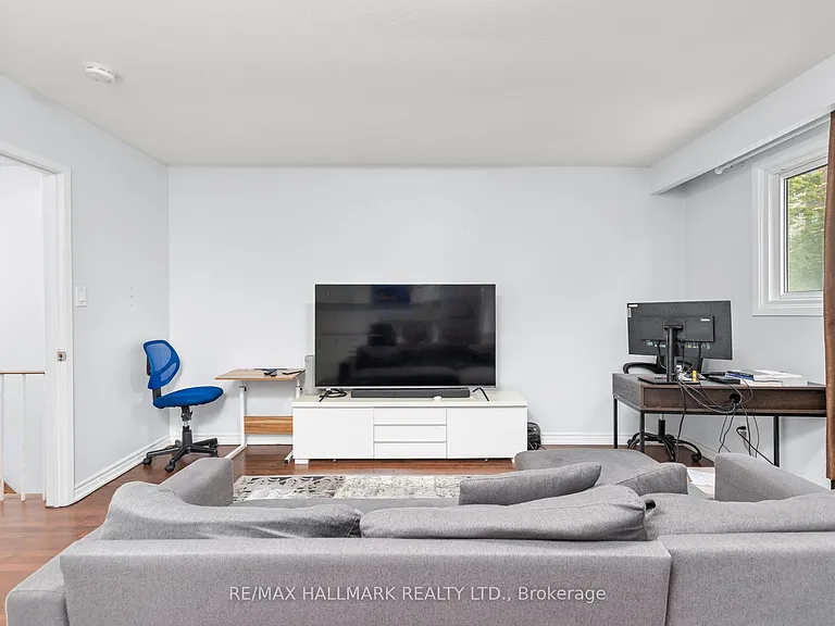 82 Halsey Ave #3 — Photo 4