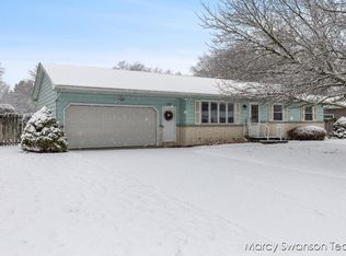 7825 Aster Ln, Jenison, MI 49428