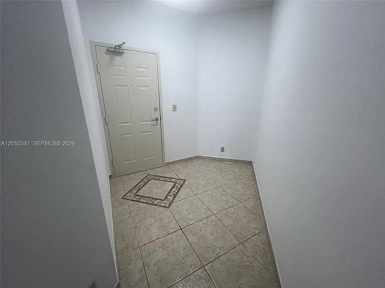 8816 Collins Ave #105 — Photo 5