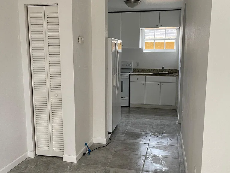 230 NW 64th St #3 — Photo 19