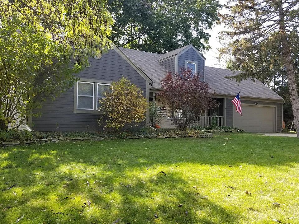 1st image of 3301 Elmwood Dr N