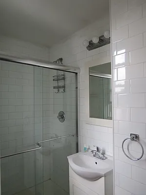 Rented by Roth Realty Management LLC | media 54