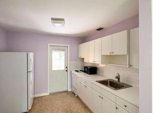 1850 SW 9th St, Miami, FL 33135