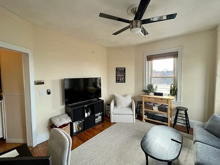 108 Myrtle St #14 — Photo 3