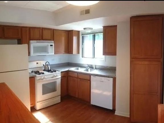 4th image of 6323 175th St APT 3E