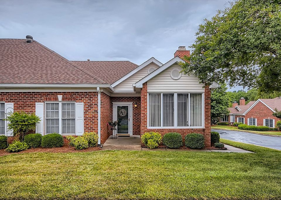 Charming Ballantyne Condo!