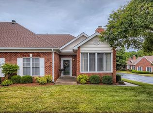 8422 Windsor Ridge Dr, Charlotte, NC 28277