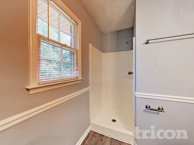 270 Amanda Ct — Photo 14