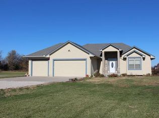 25106 E 291st St, Harrisonville, MO 64701