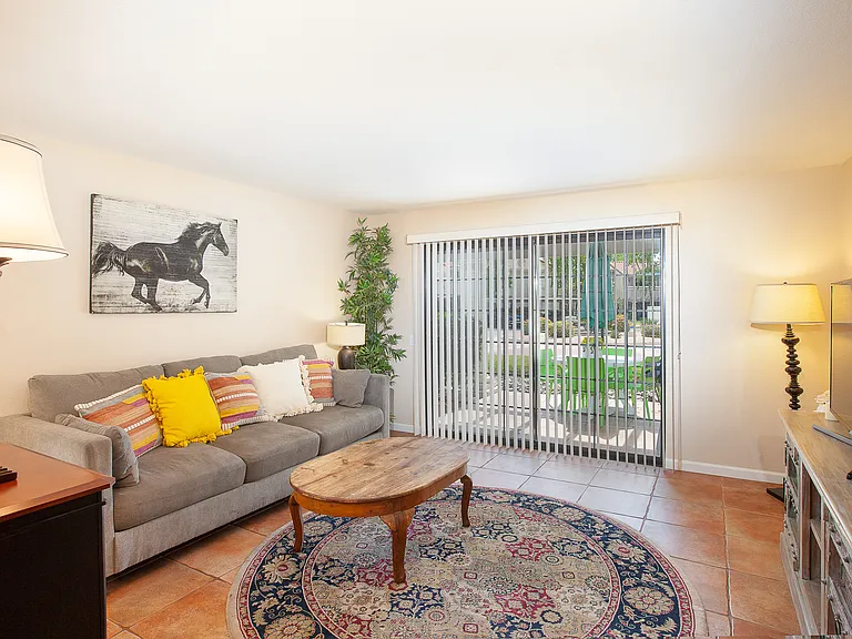 500 S Farrell Dr #M81 — Photo 10
