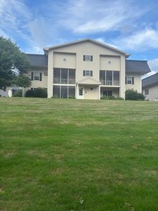 41 W Summit St APT 68, South Hadley, MA, 01075