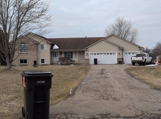 7423 Carpet Rose Dr SE, Caledonia, MI 49316