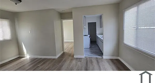 865 W 84th St — Photo 5