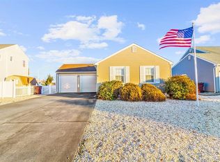 55 Storm Jib Ct, Bayville, NJ 08721