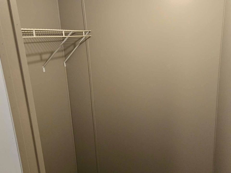 1st image of 44 Butternut Dr #44