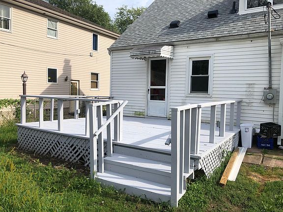 3rd image of 25428 Hopkins St