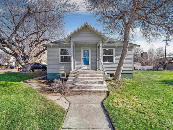 503 E 3rd St, Shoshone, ID 83352