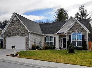 66 Brookstone Ct, Hendersonville, NC 28792