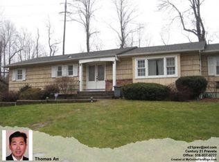 1 Detmer Rd, East Setauket, NY 11733