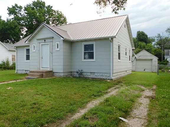 2nd image of 504 N Alleghany St