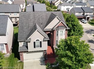 27460 Belgrave Pl, Novi, MI 48374