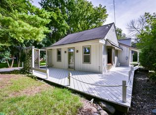 1106 Main St, Delafield, WI 53018