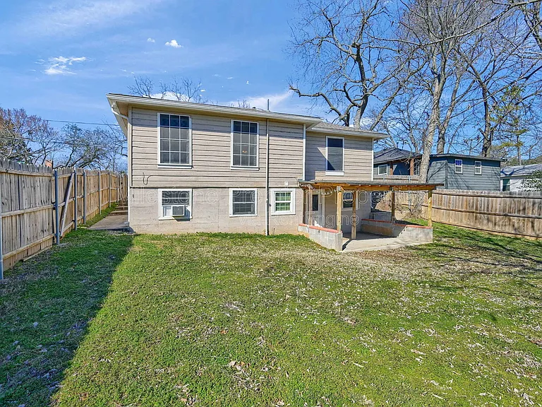 1624 S Fannin Ave — Photo 21