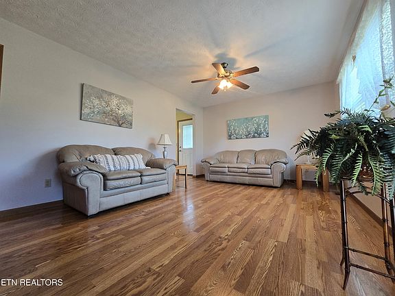 5th image of 312 Cumberland Dr