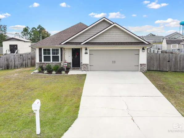 3114 Pine Wood Cir, Lillian, AL 36549