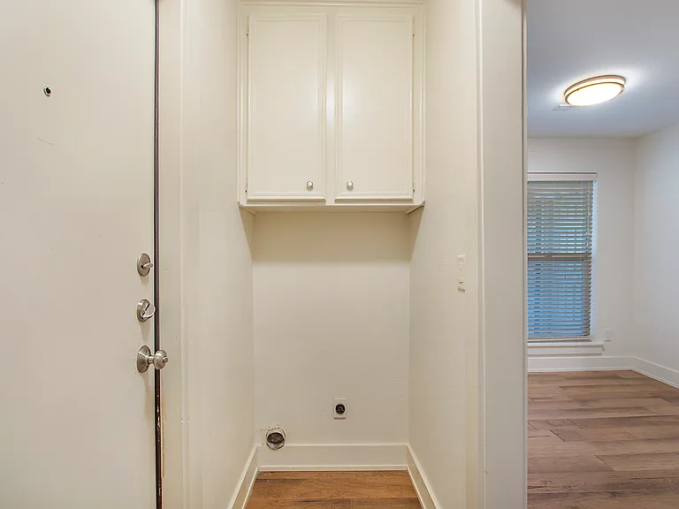 6463 Waverly Way — Photo 14