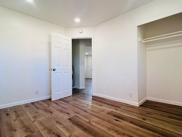 674 Lincoln St #4 — Photo 18