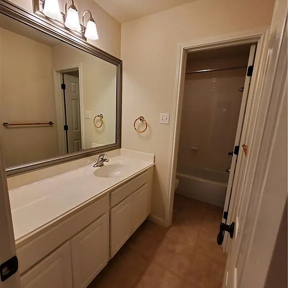 4310 Reynosa Dr — Photo 16