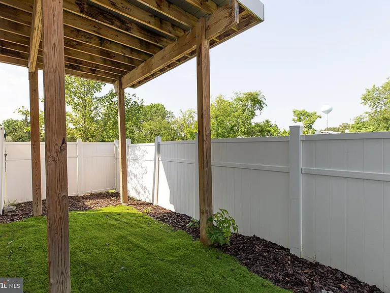 155 Schramm Loop — Photo 48