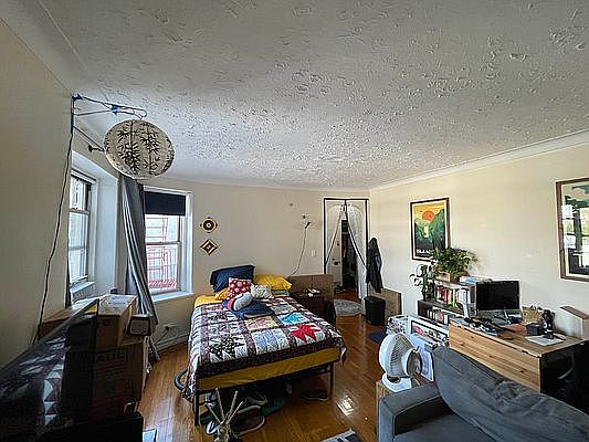 2nd image of 40 Woodruff Ave APT 603