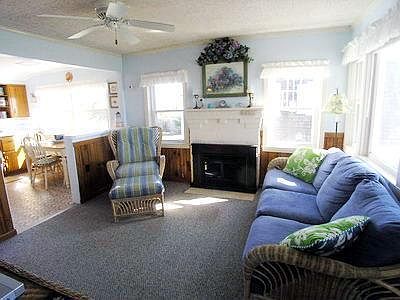 4th image of 8 Beach Hills Road