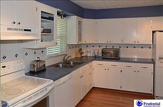 4th image of 4906 N 113th St