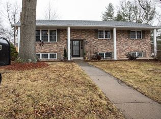 704 Geneva St, Jefferson City, MO 65109