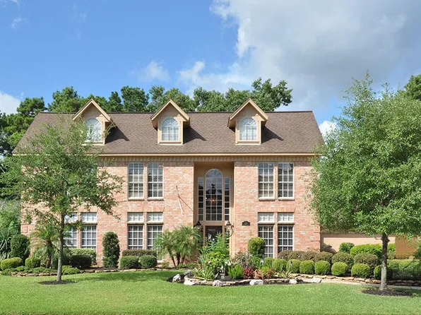 2411 Mountain Lake Dr, Kingwood, TX 77345