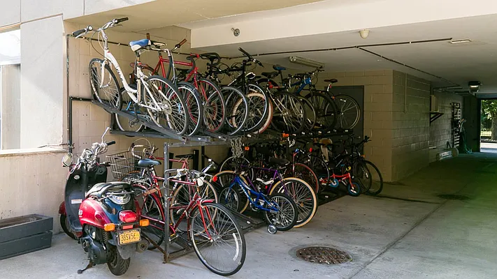 Rented by Tapiro Realty | media 21