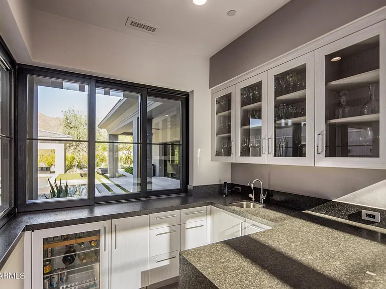 10110 E Siesta Ln — Photo 11