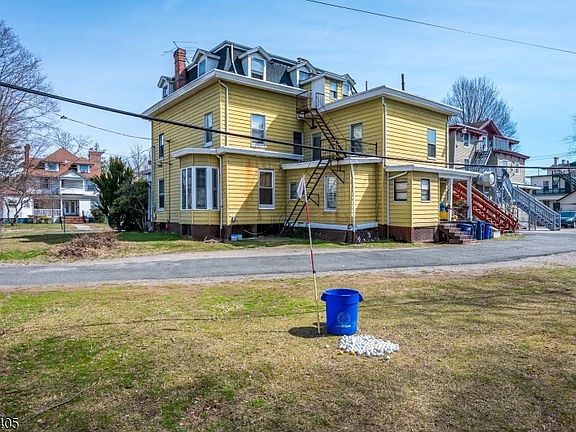 5th image of 600 Central Ave