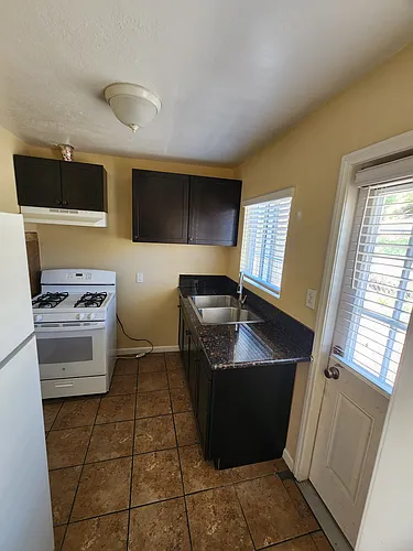 4992 Auburn Dr #C Photo 1 4992 Auburn Dr #C Photo 1