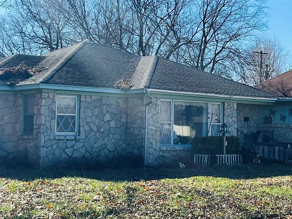 301 W Chickasaw St, Lindsay, OK 73052