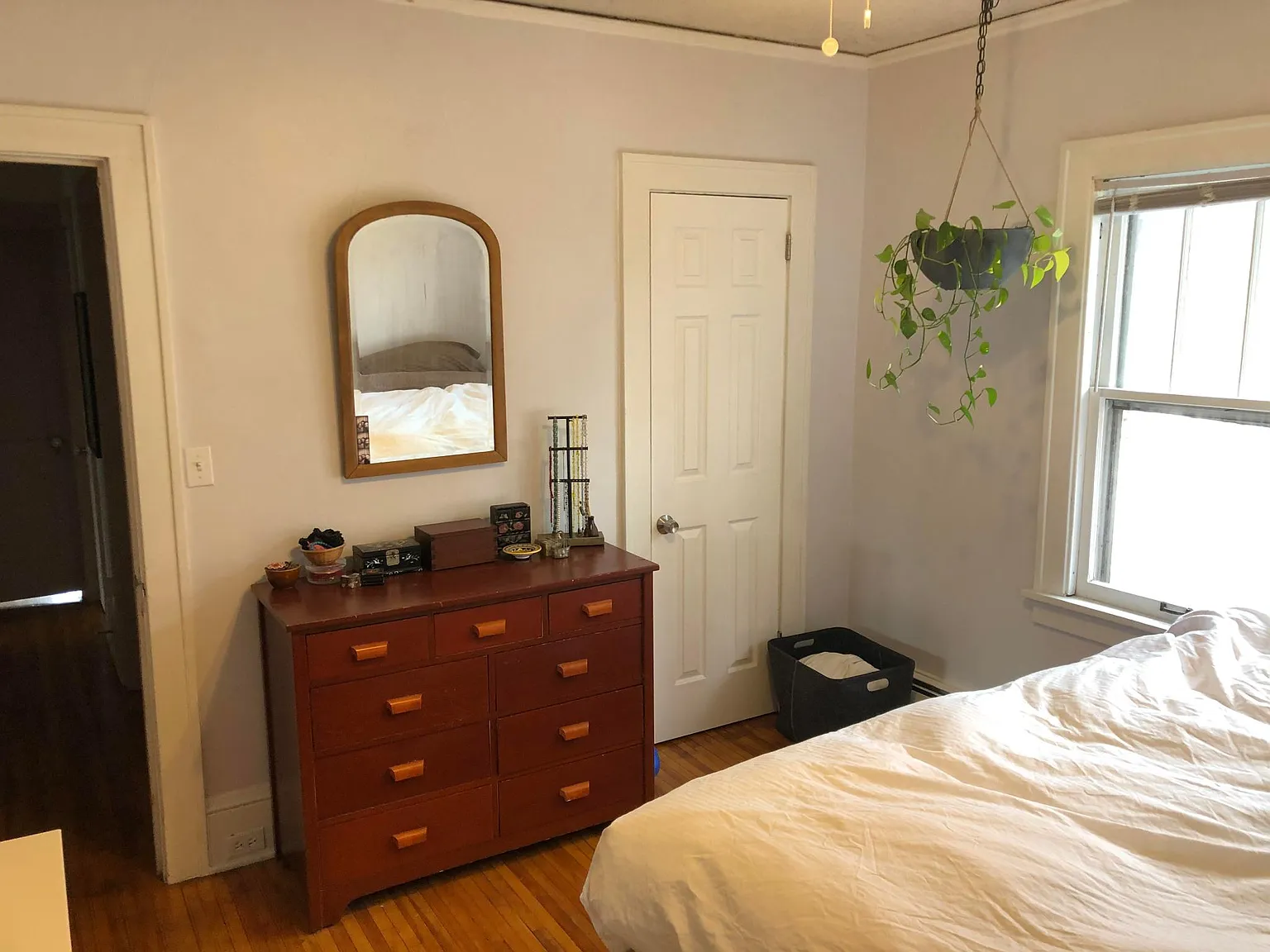 3 bed, 1390 sqft, $1,850 — Photo 2