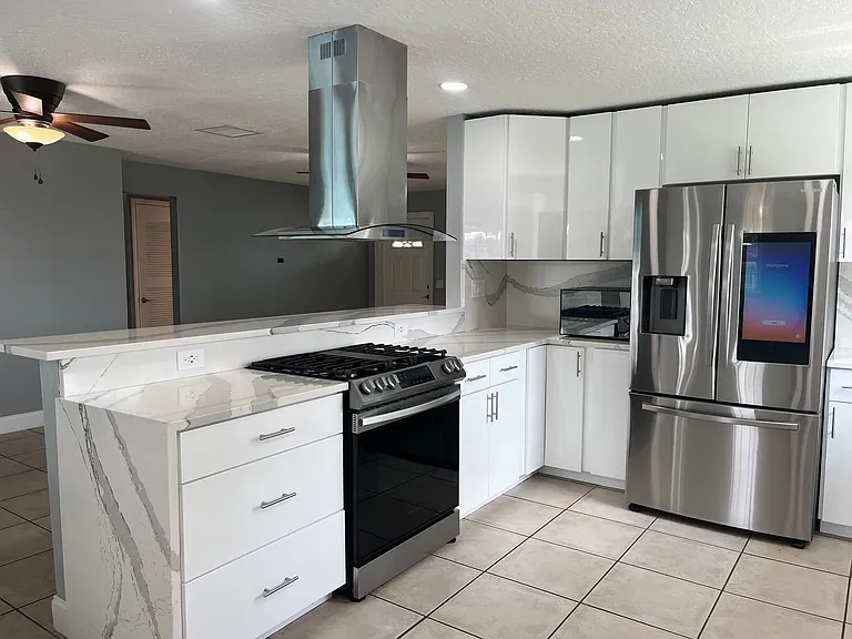 375 Carrousel Ct — Photo 6