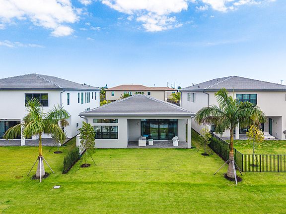 2nd image of 21015 Tangelo Tree Drive