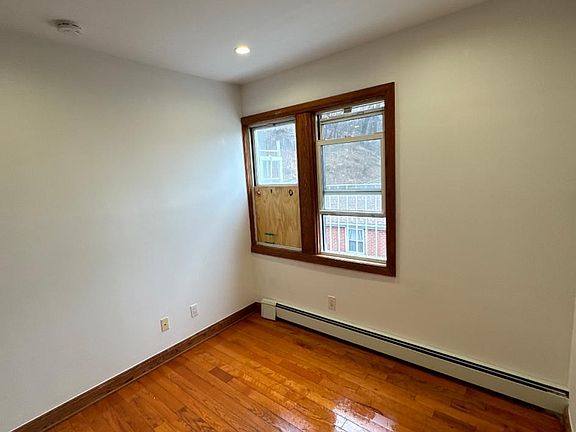3rd image of 86 Fairmont Ave #2