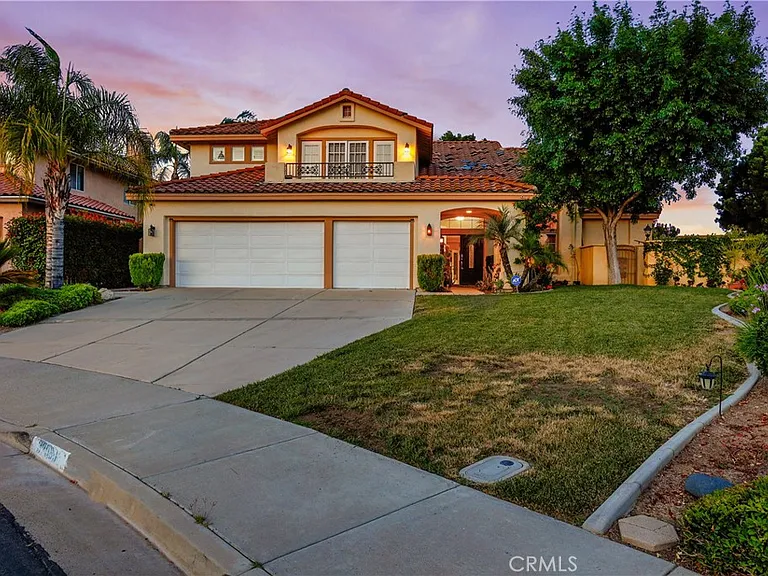 39990 Gibraltar Dr — Photo 2
