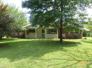 2000 Chesapeake Dr, Rural Hall, NC 27045